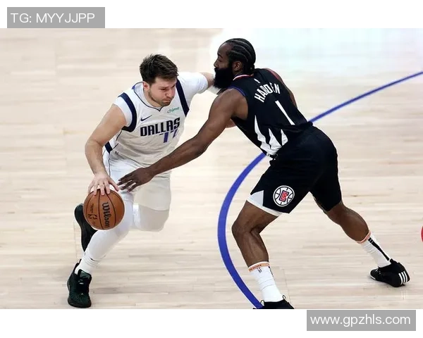 勇士与快船激战正酣2017年2月25日精彩回顾与赛后分析