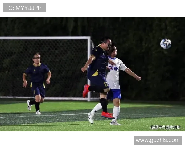 塞图巴尔与伯明翰的精彩对决揭示足球魅力与战术较量的完美结合 塞图巴尔与伯明翰的精彩对决揭示足球魅力与战术较量的完美结合