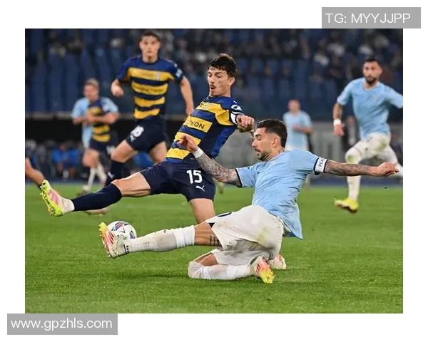 海登海默与柏林的激烈对决揭示足球战术与团队精神的完美结合